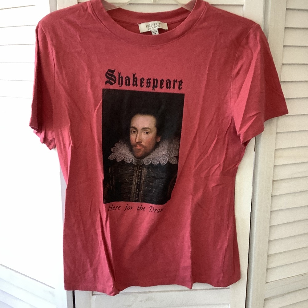 Shakespeare t shirt medium